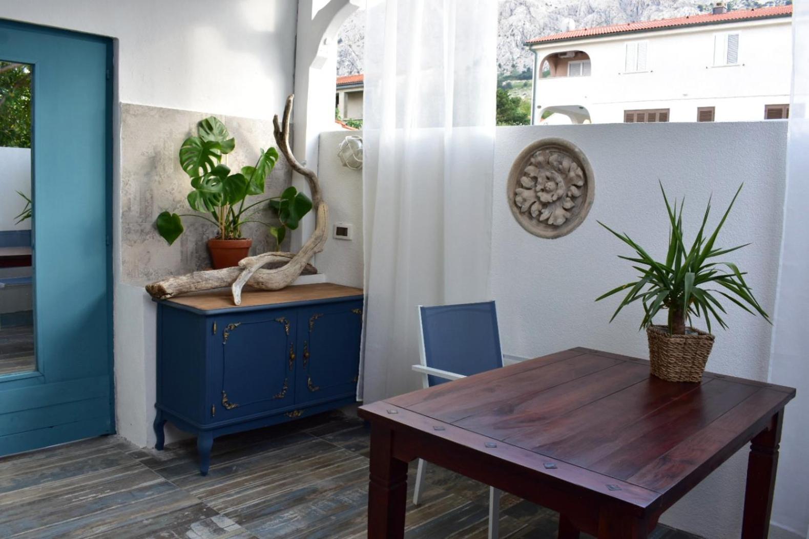 Apartments Villa Anna Башка Екстер'єр фото