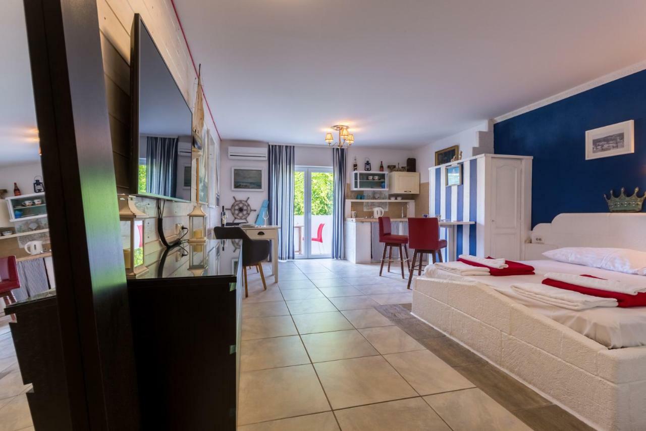 Apartments Villa Anna Башка Екстер'єр фото
