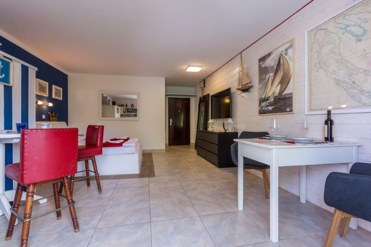 Apartments Villa Anna Башка Екстер'єр фото